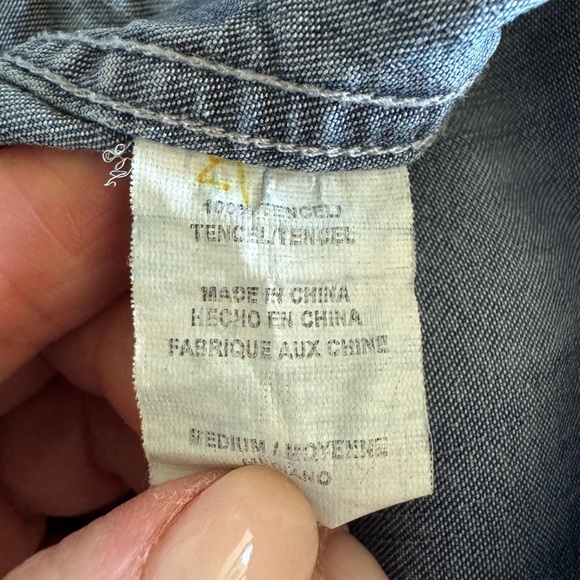 Rails women’s Ashlyn chambray faux leather button down shirt size medium - Picture 10 of 11